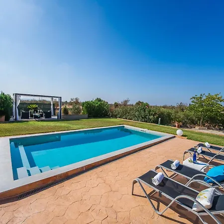 Finca In Buger With Pool Near Alcudia Beach *