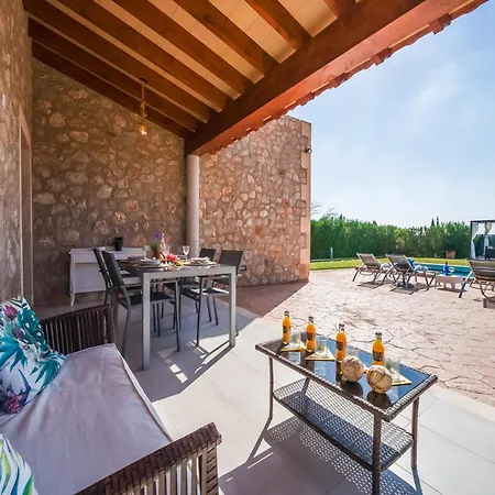 Semesterbostad Finca In Buger With Pool Near Alcudia Beach Búger