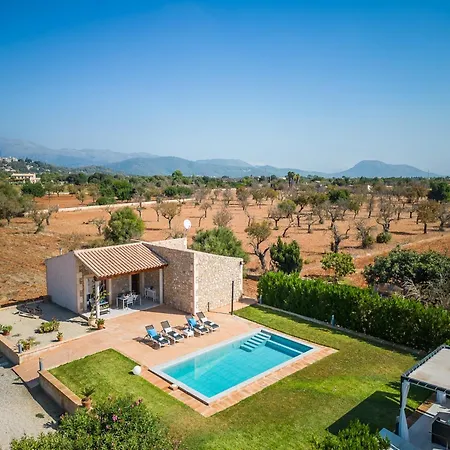 Finca In Buger With Pool Near Alcudia Beach Búger
